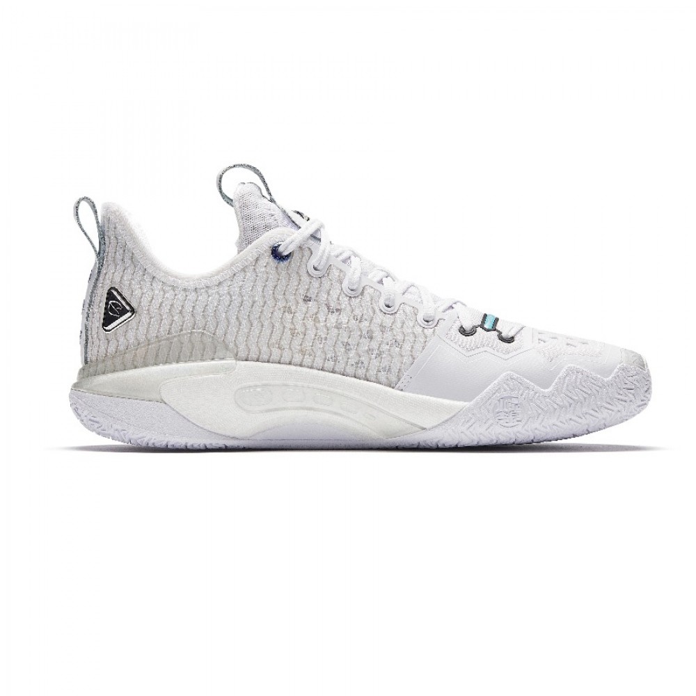 Anta X Kyrie Irving Shock Wave 5 Pro Men's Low Basketball Sneakers - White