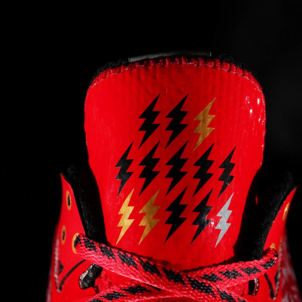 Li-Ning WoW Way of Wade 4 "Lucky 13" SE