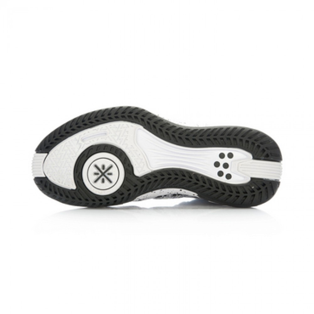 Li Ning WoW 4.0 Wade Fission 2.5 "Storm Shadow"-Black/White 