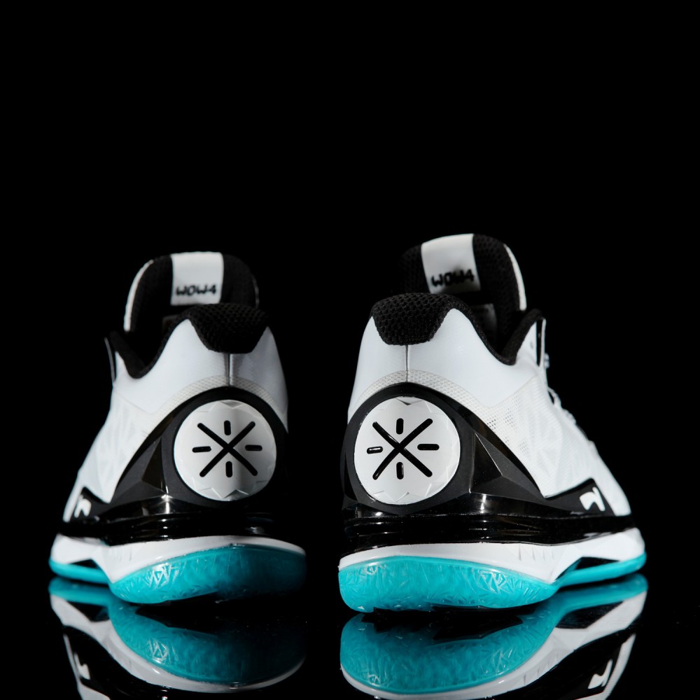 Li-Ning WoW4 Way of Wade 4 "White Hot Heat"
