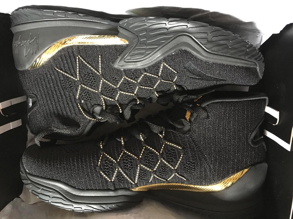 Anta KT3 Klay Thompson 2018 NBA Playoffs Final "The Chase Away" - Black/Gold